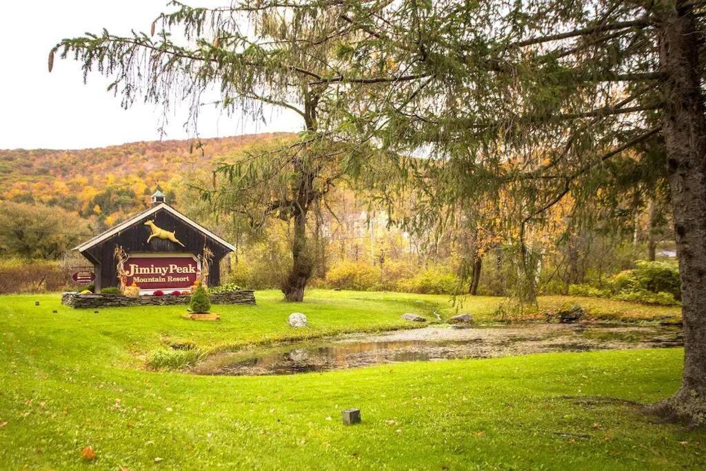 Spacious 3Br 3Ba Sleeps 8 Ski On Off Jiminy Mountain Resort Hancock Bagian luar foto