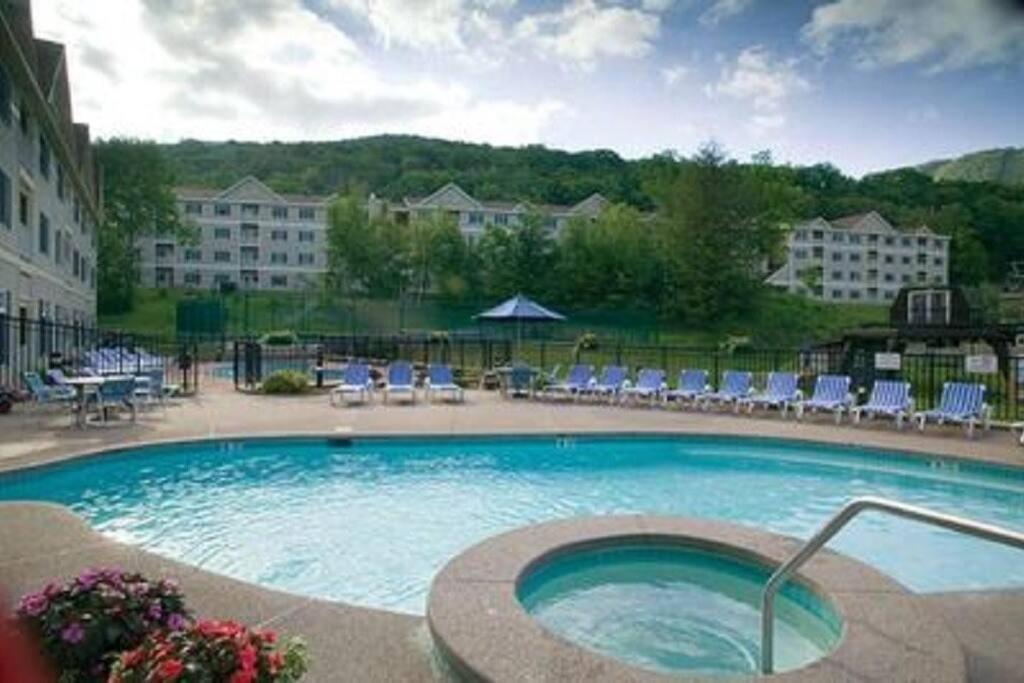 Spacious 3Br 3Ba Sleeps 8 Ski On Off Jiminy Mountain Resort Hancock Bagian luar foto